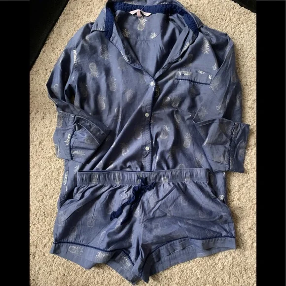 SOLD Victoria’s Secret Pajamas ASO Emily Fields - Picture 4 of 5